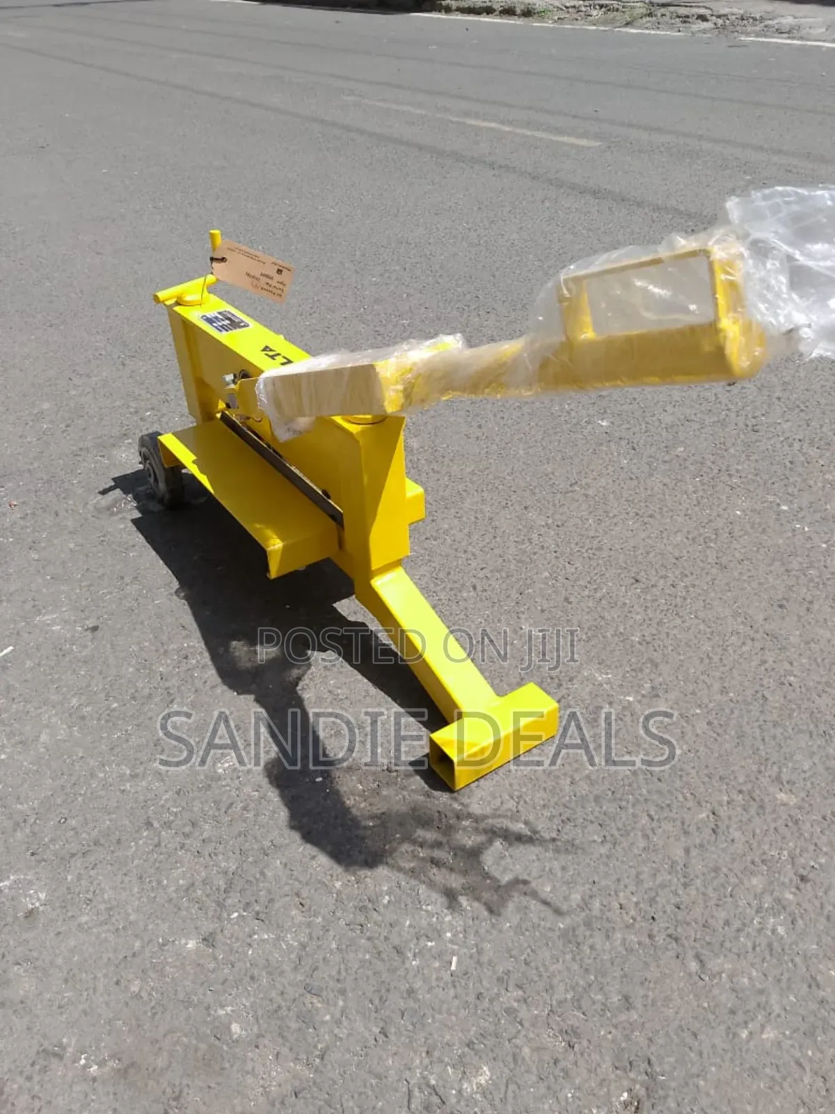 Brick and Block Cutter Machine