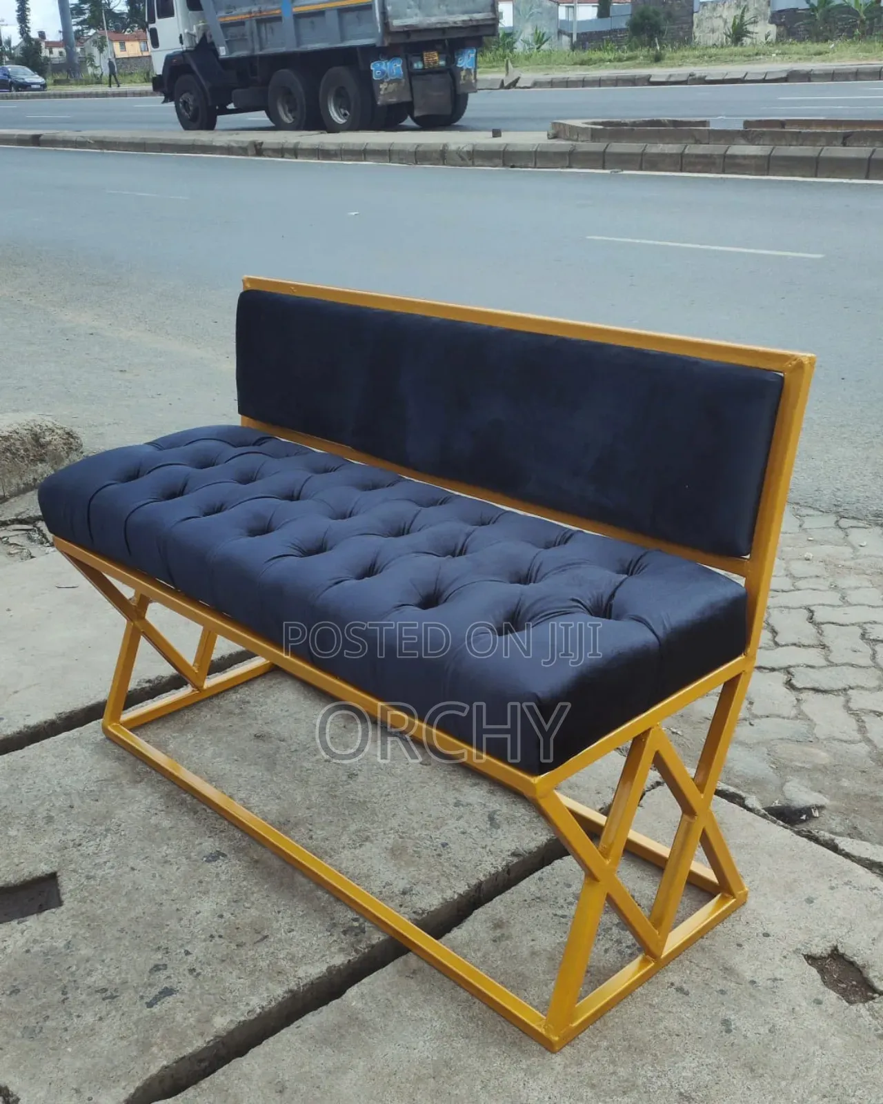 Metallic Waiting Chair