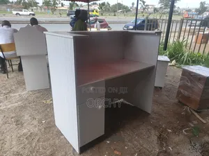 Counter/ Reception Desk