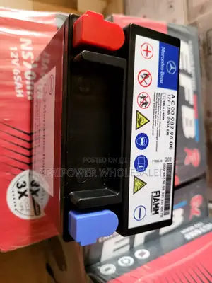 Mercedes Benz Auxiliary Battery (12v/12ah)