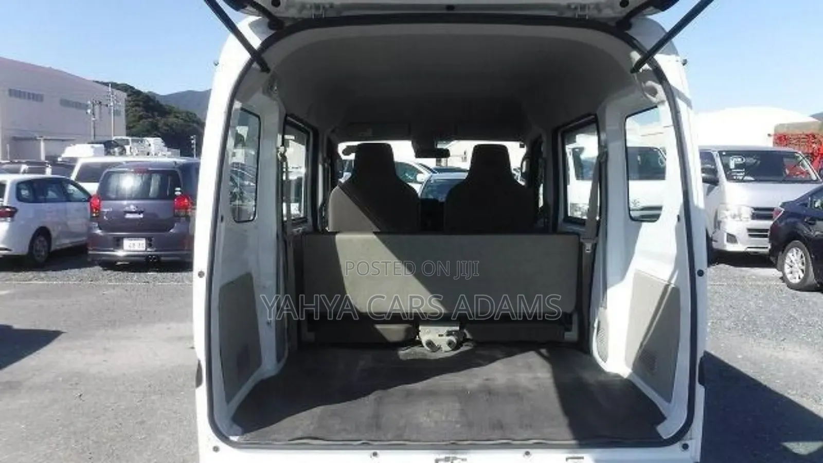 Suzuki Every 2019 White