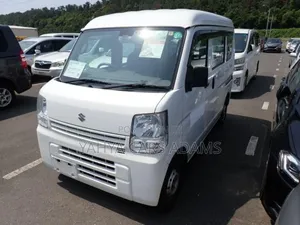 Suzuki Every 2019 White