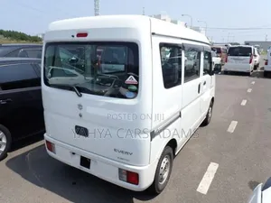 Suzuki Every 2019 White