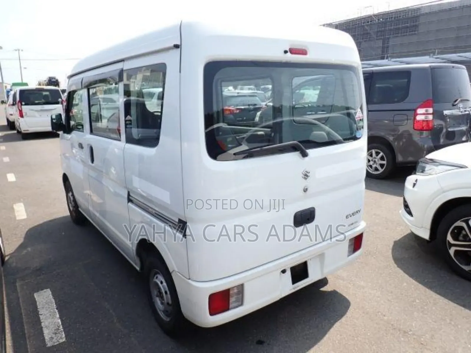 Suzuki Every 2019 White