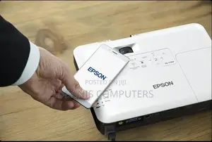 Epson Eb-1780w Ultra Portable 3lcd Projector