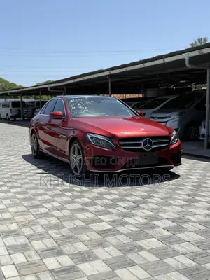 Mercedes-Benz C200 2018 Red
