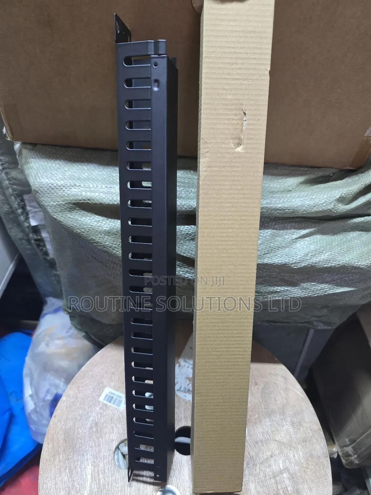 1u Metallic Cable Manager 24port