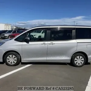 Toyota Noah 2.0 FWD (8 Seater) 2019 Silver