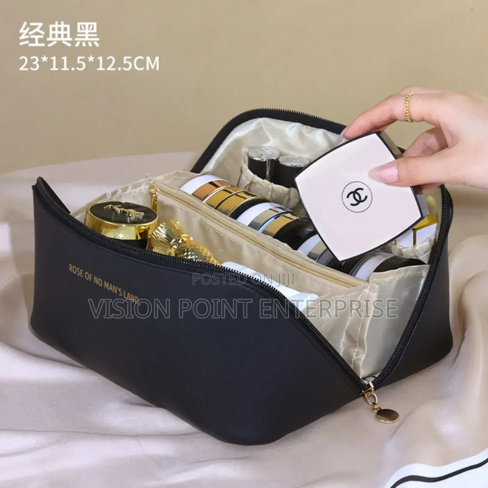 *Multifunctional Waterproof Large Leather Cosmetic Bag