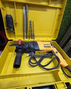 Dewalt Rotary Hammer With 2 Chunk