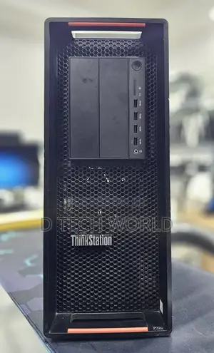 Desktop Computer Lenovo ThinkStation P720 32GB Intel Xeon SSD 1T