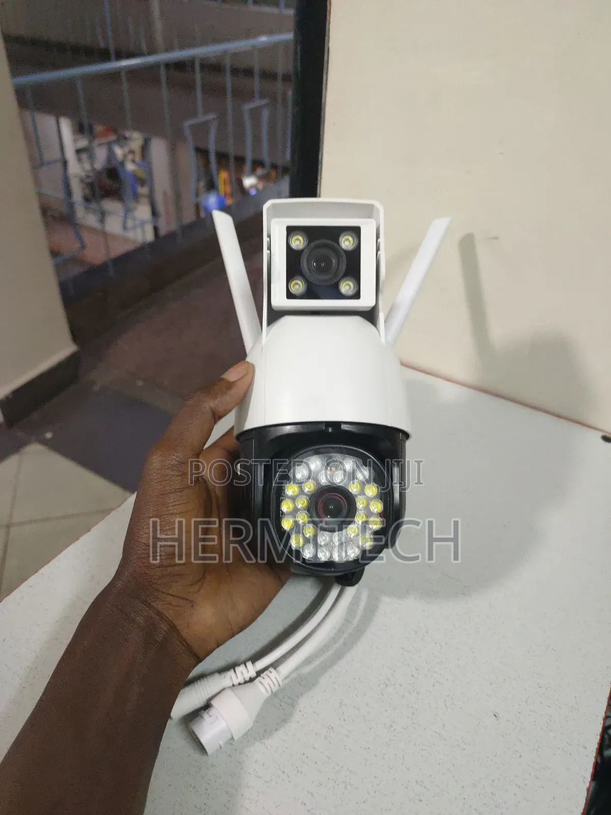 Dual 4g Electric PTZ Surveillance With Ethernet Port