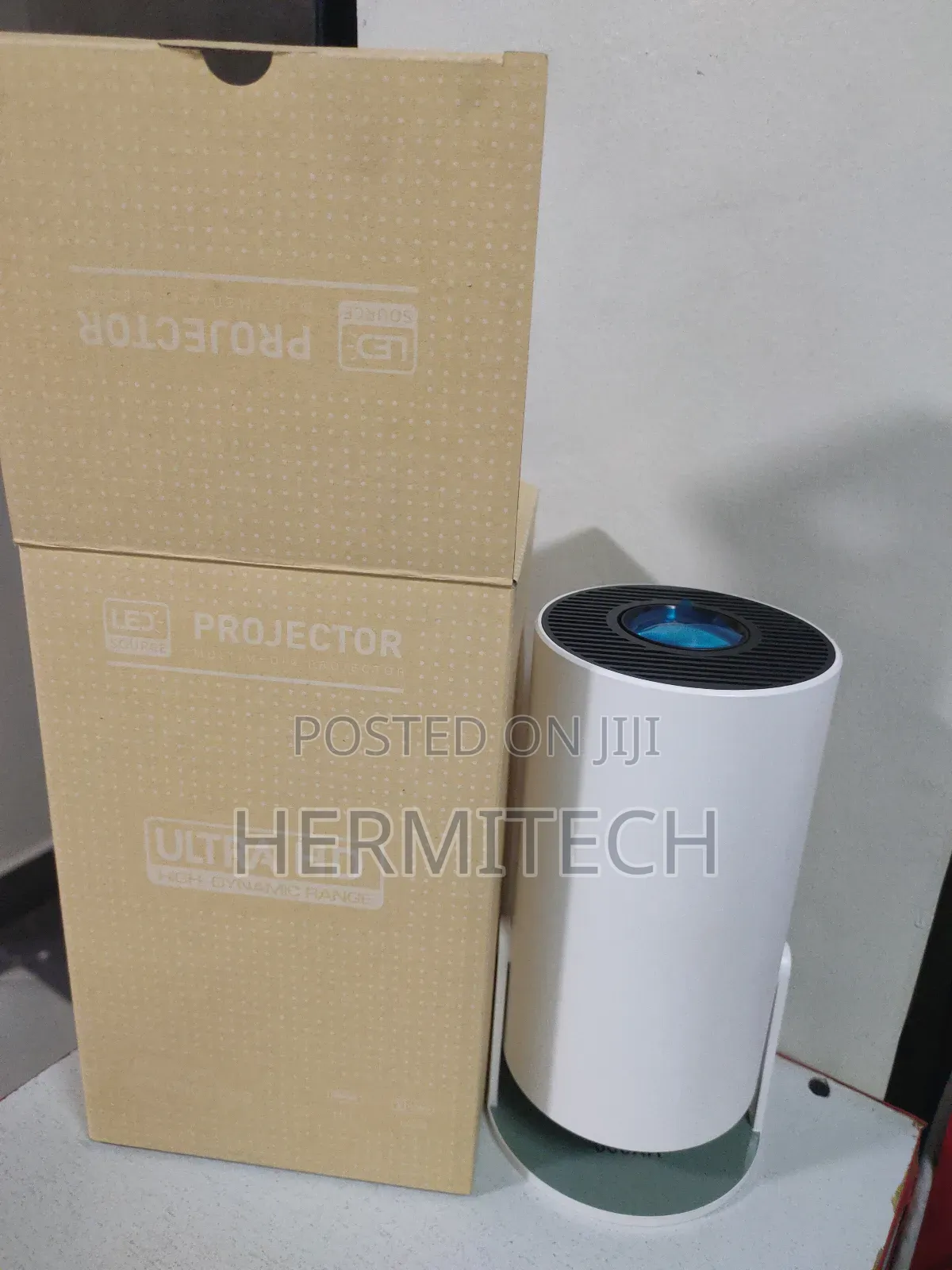 Hy300 Resolution Smart Android Projector Usb Port and Hdmi