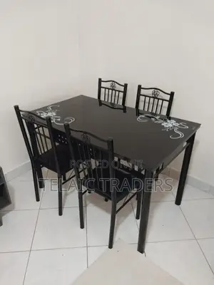 Executive 4 Sitter Dinning Table