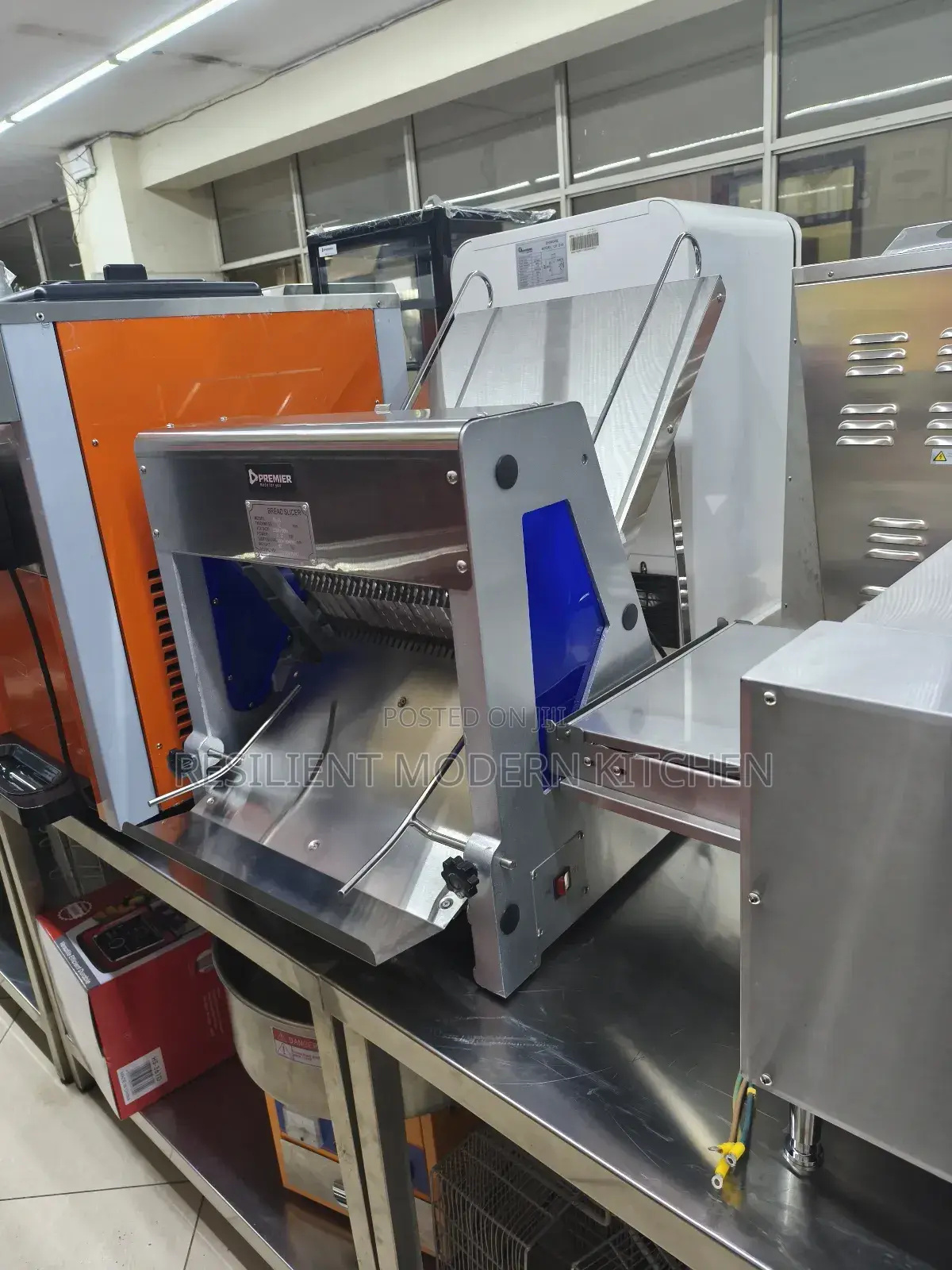 Bread Slicer/ Bread Cutter