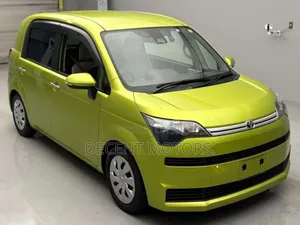 Toyota Spade 1.5 2019 Green
