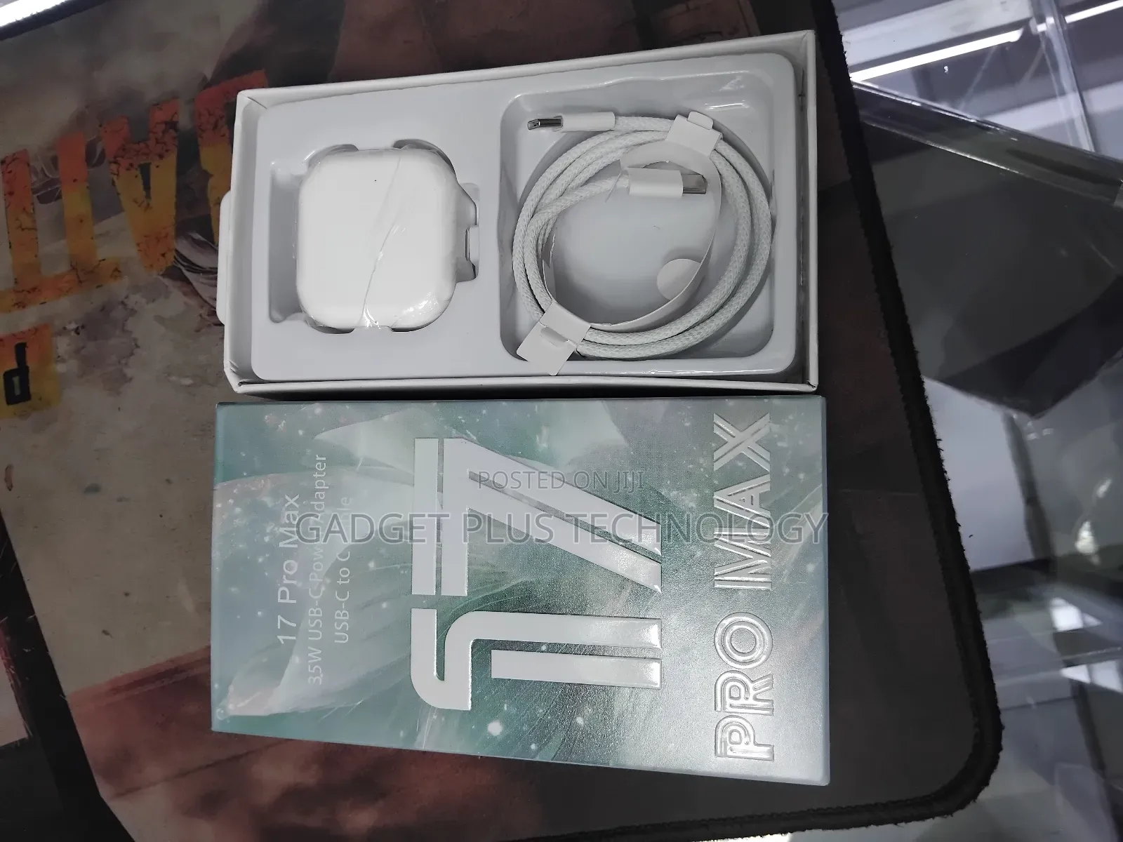 17 Pro Max Charger
