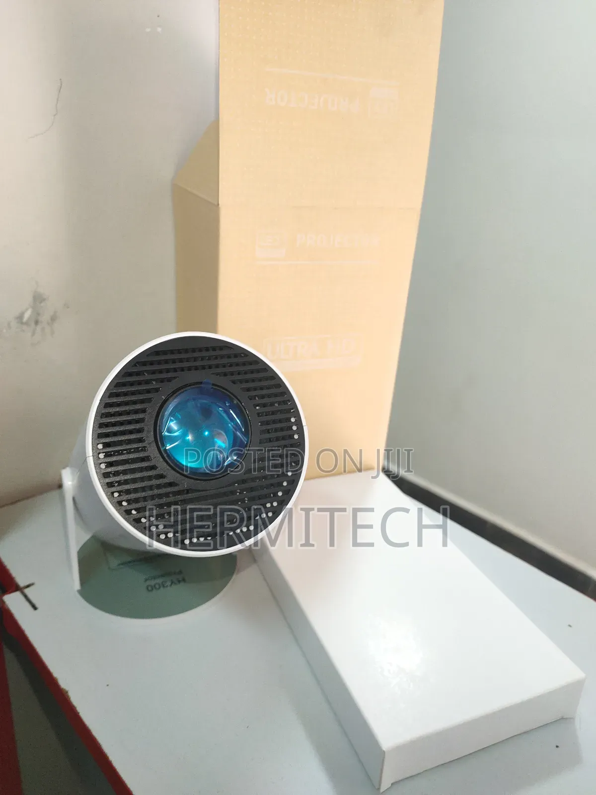 Hy300 Smart Android Projector With Resolution Usb and Hdmi