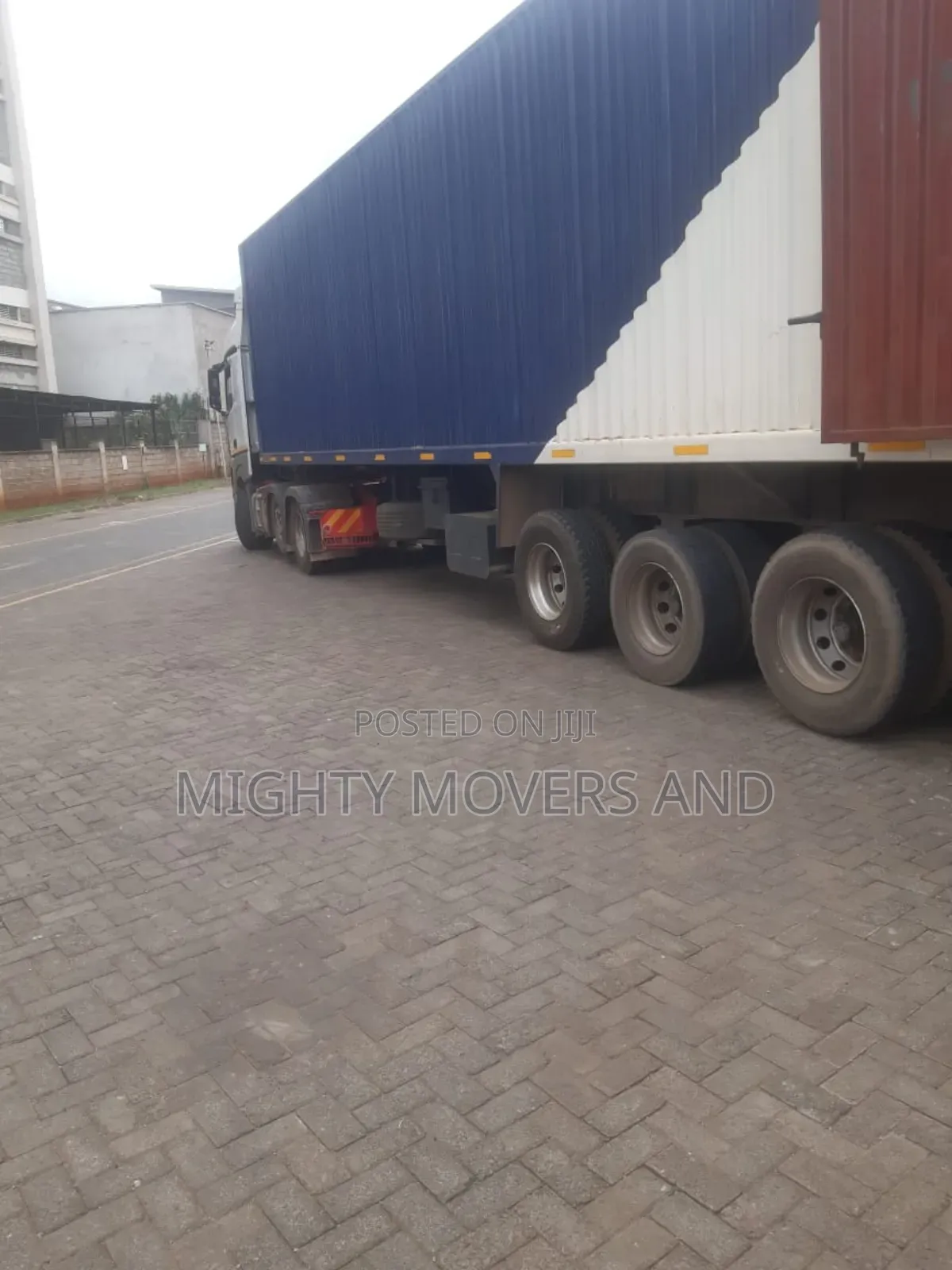 Transit Trailers for Cargo Delivery and Logistics Are Available