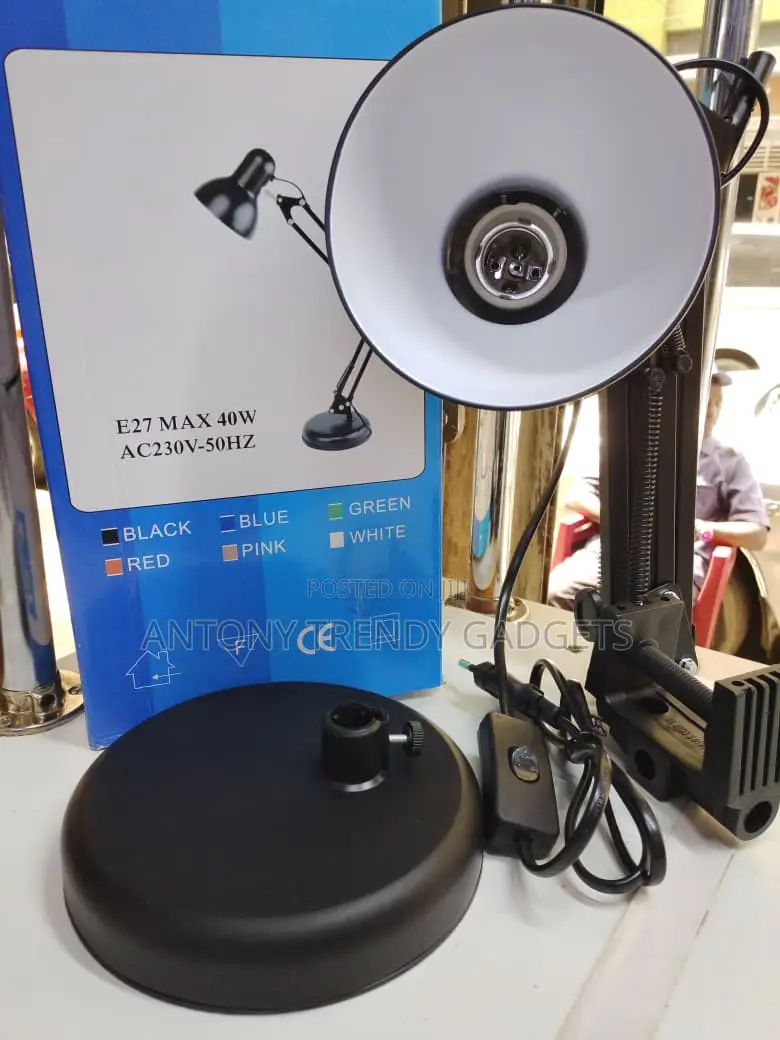 Classic Desk Lamp With Clamp Mount And Adjustable Arm