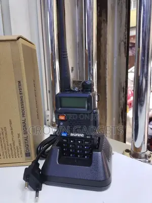 128-Channel Baofeng Uv-5r Dual Band Radio With Led Flashlight