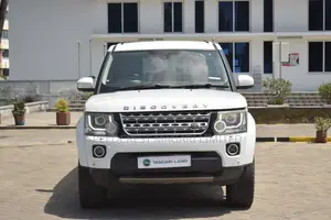 Land Rover Discovery 2014 White