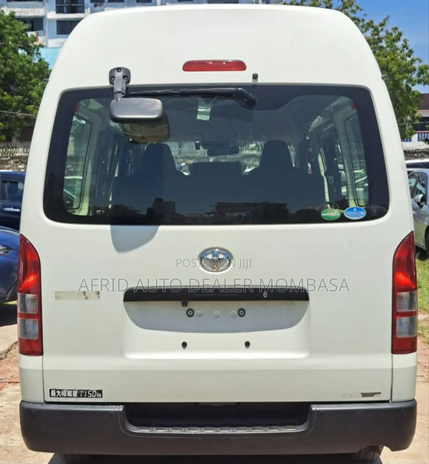 Toyota HiAce 2019 White