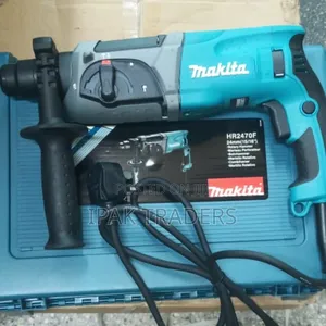 Makita 800w 26mm Rotary Hammer Drill With Bits Chisel –