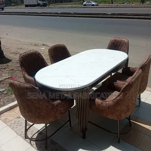 Dining Set With 6 Chair and a Table