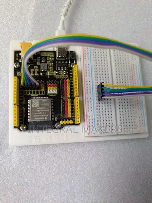 Esp 32 Plus and Breadboard Holder Kit