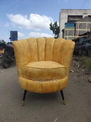 Mustard Yellow Floral Pedicure Seat
