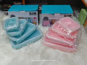 Portable Collapsible Silicone Food Container