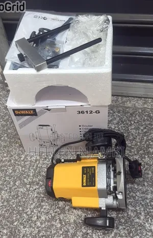 Dewalt 1400watts Electric Wood Router