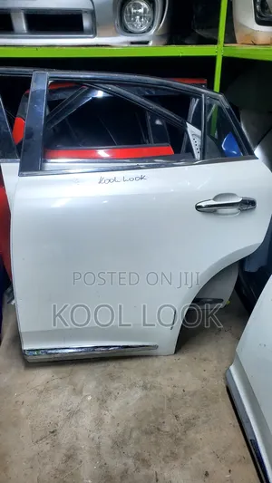 2018 Toyota Harrier Complete Doors