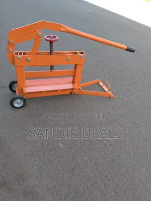 Cabro Breaker Machine