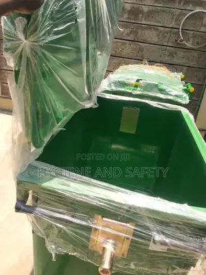 Wheeled Garbage Bin (660l)