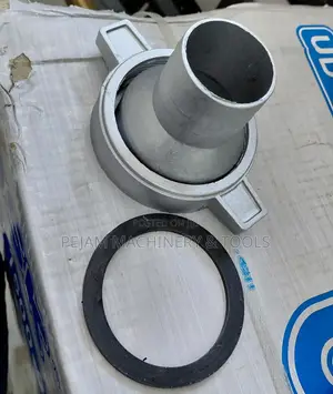 Aluminum Water Pump Pipe Connector Fitting With a Rubber Gasket
