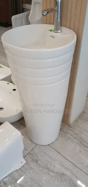 Classic Sink-Free Standing White