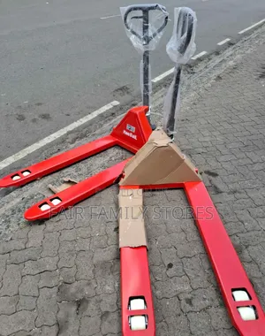 Hydraulic Hand Pallet Truck. 3000kg Load Capacity