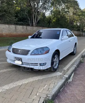 Toyota Mark II 2000 White