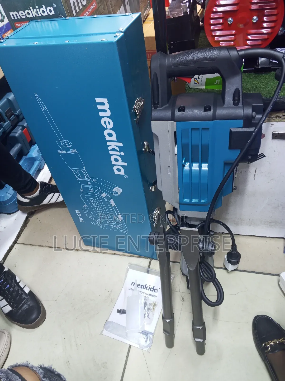 Meakida Demolition Hammer Drill 2200watts
