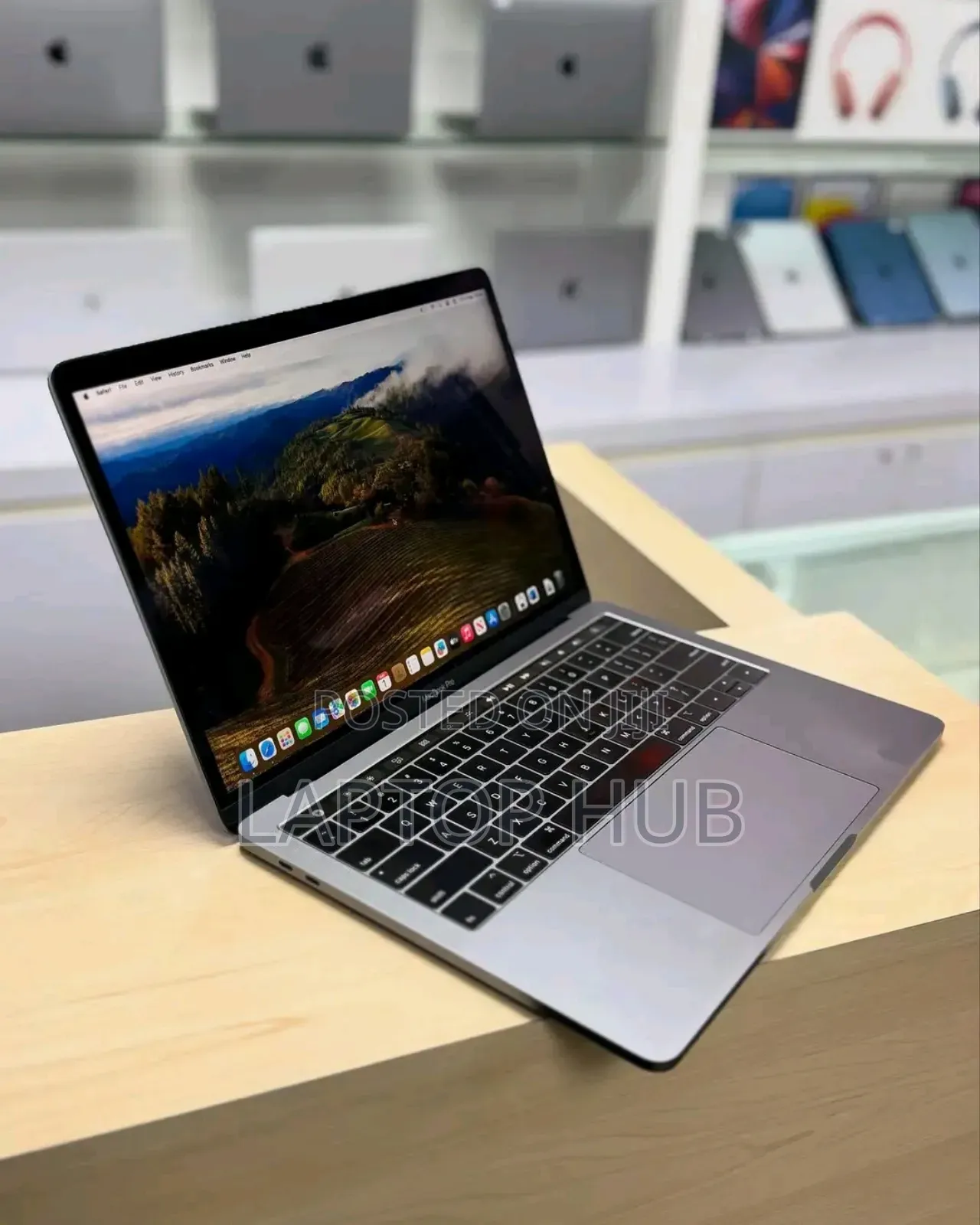 Laptop Apple MacBook Pro 16GB Intel Core I7 SSD 256GB