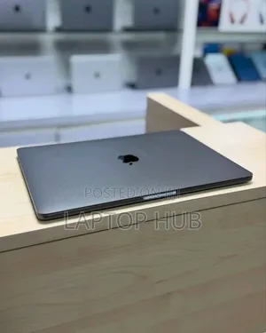 Laptop Apple MacBook Pro 16GB Intel Core I7 SSD 256GB
