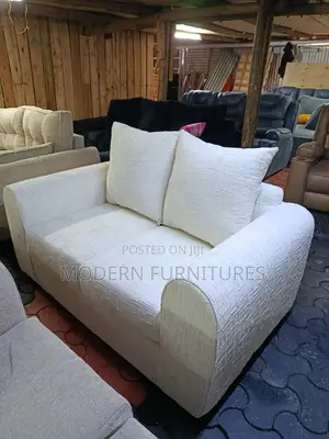 Classic 2 Seater Sofa/ 2 Seater Sofa