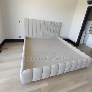 5x6 Cream White Chester Bed - Modern Channel Design