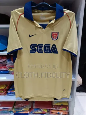 Arsenal Away Jersey 01/02 Retro Jersey.