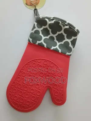 Silicone Insulated Oven Gloves Now Available