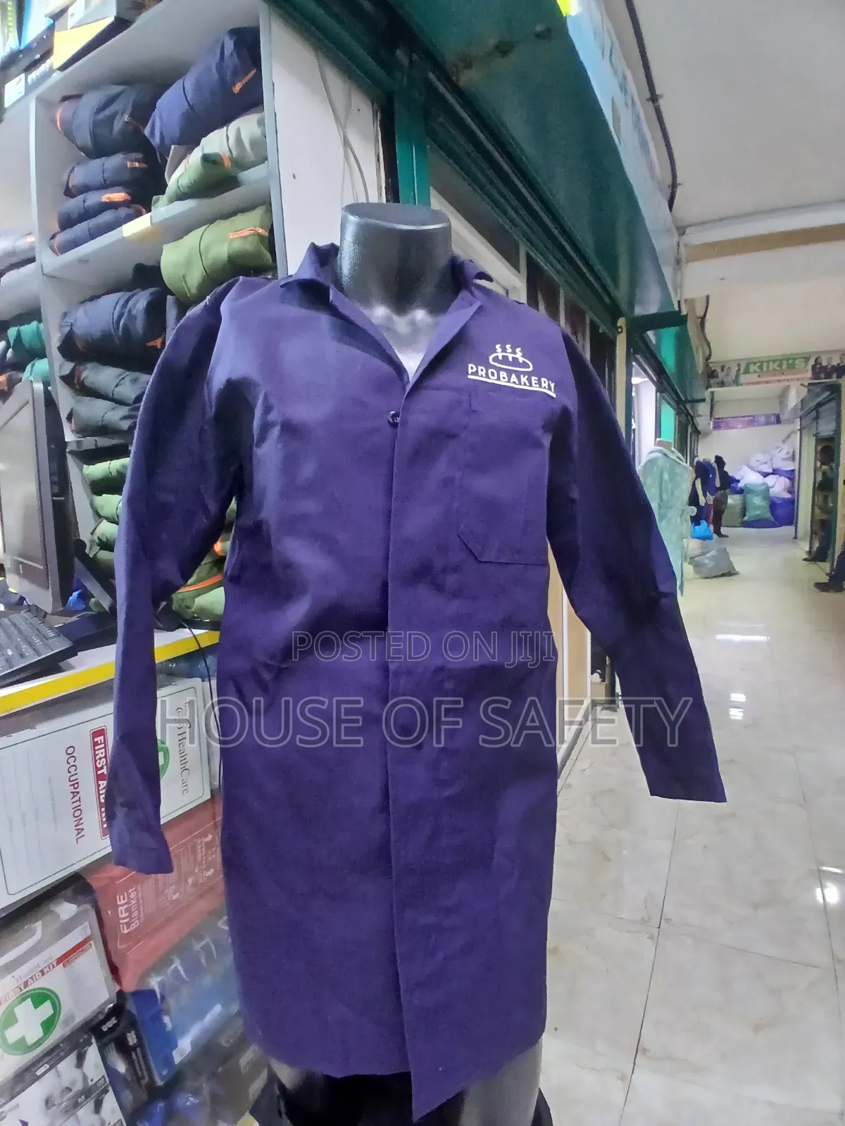 Dust Coats With Buttons From Chest Down to Hip