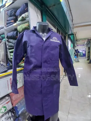 Dust Coats With Buttons From Chest Down to Hip
