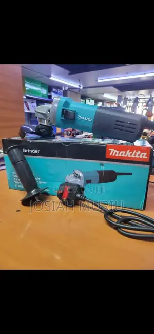 Makita 4.5" Angle Grinder